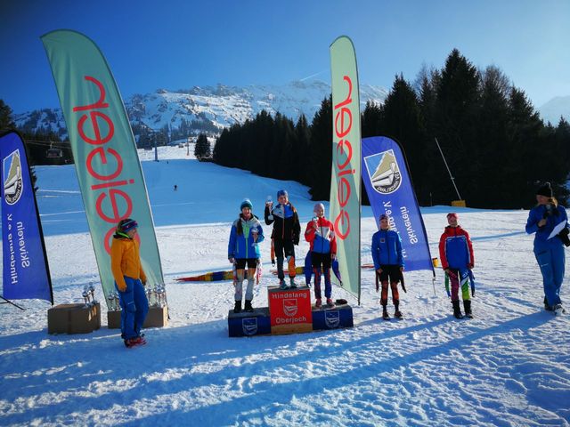 Siegerehrung am Grenzwieslift U12 w